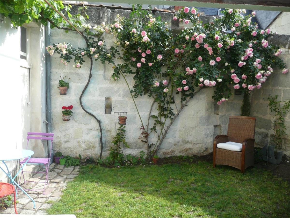 Cosy Flat 2 Eme Etage Vue Chateau Loire A Velo Saumur Extérieur photo